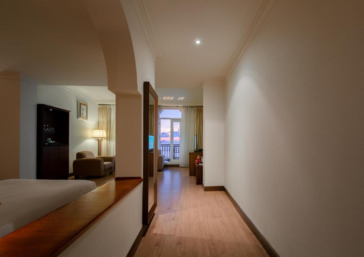 Sunrise Nha Trang Beach Hotel & Spa Dış mekan fotoğraf